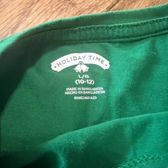 Green Kids Shirt with 'I Love Santa' Design - Picture 3 of 4